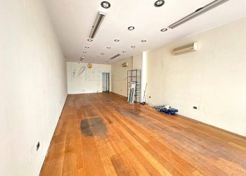 Foto 5 - Locale Commerciale Via Martiri della Libertà, Albenga - foto 5