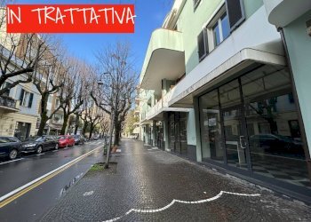 Foto 1 - Commercial Premises Via Martiri della Libertà, Albenga - photo 1