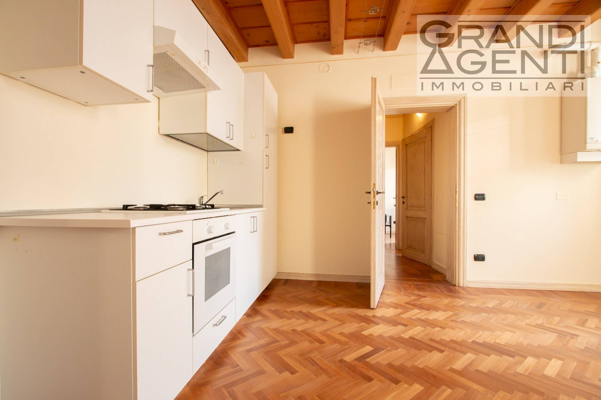 Foto 2 - Ufficio via galileo galilei
 
2, Peschiera del Garda - foto 2