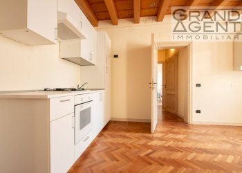 Foto 2 - Ufficio via galileo galilei
 
2, Peschiera del Garda - foto 2