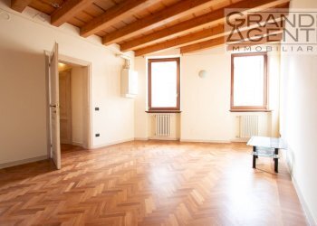 Foto 3 - Ufficio via galileo galilei
 
2, Peschiera del Garda - foto 3