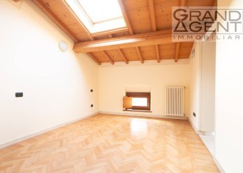 Foto 8 - Ufficio via galileo galilei
 
2, Peschiera del Garda - foto 8