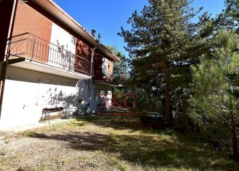 Foto 10 - Villa Via Aldo Moro
 
38, Amandola - foto 10