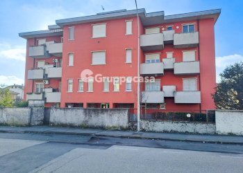 Foto 2 - Trilocale Via Piave
 
114, Bareggio - foto 2