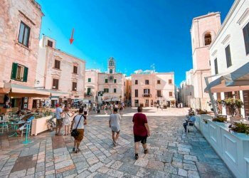 Foto 3 - Stabile - Palazzo Via Notar Enrico
 
4-6, Polignano a Mare - foto 3