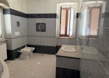 Foto 15 - Stabile - Palazzo Via Notar Enrico
 
4-6, Polignano a Mare - foto 15