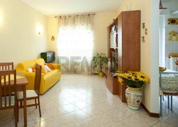 Sala da pranzo - Bilocale via Volta
 
10, Rho - foto 1