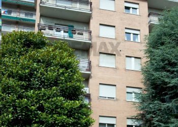 Edificio all\'aperto - Bilocale via Volta
 
10, Rho - foto 10