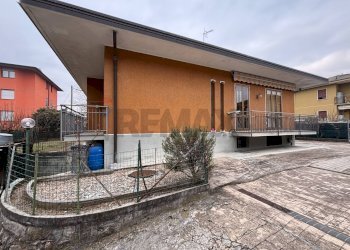 Terrazza - Villa Via Giovanni Pascoli
 
19, Arcisate - photo 13