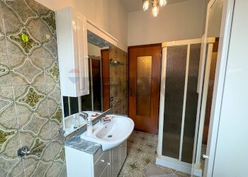 Bagno - Villa Via Giovanni Pascoli
 
19, Arcisate - photo 27