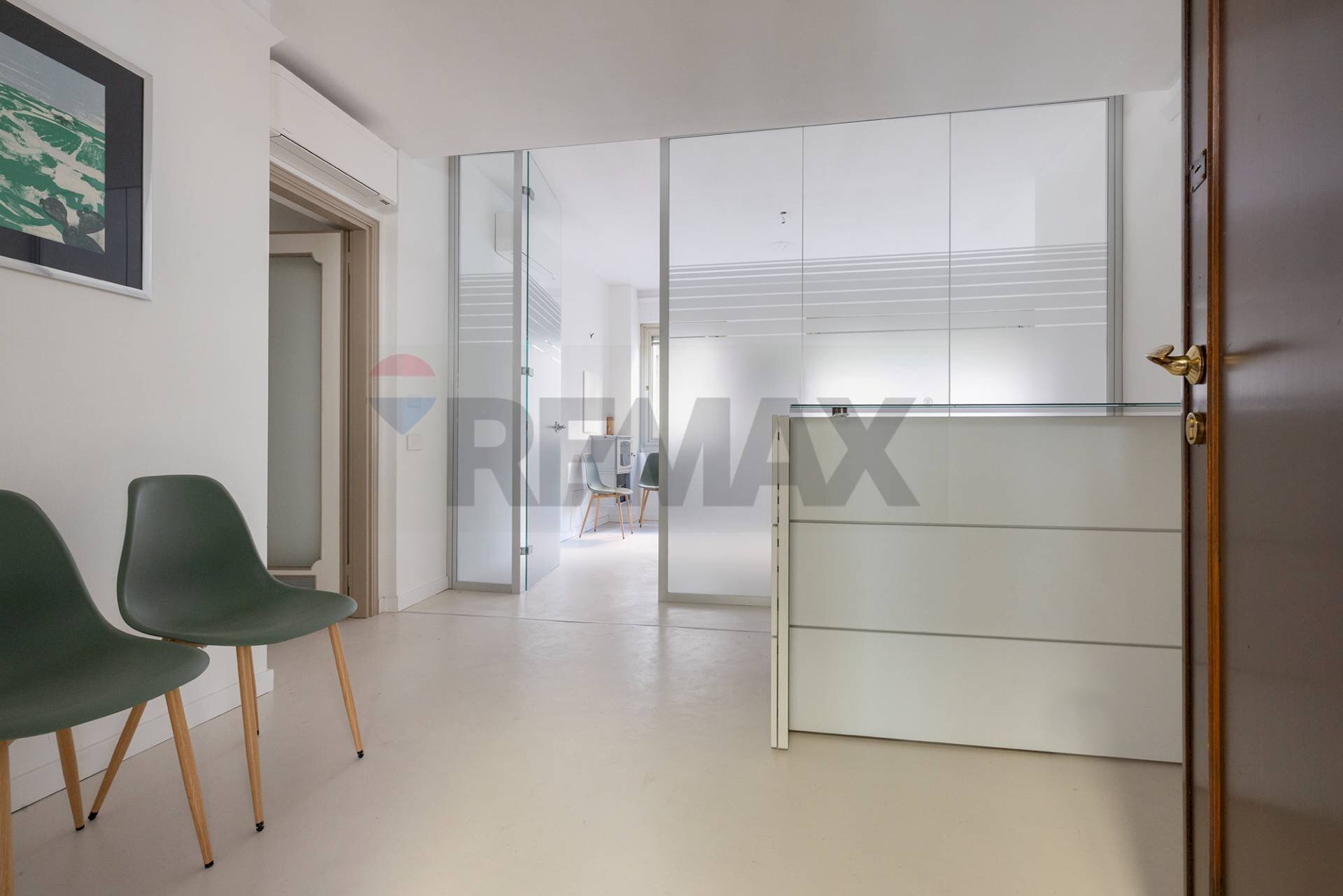 Hall / corridoio - Four-room apartment VIA CAVOUR
44, Varese - photo 2