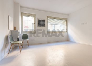 Stanza vuota - Quadrilocale VIA CAVOUR
 
44, Varese - foto 6