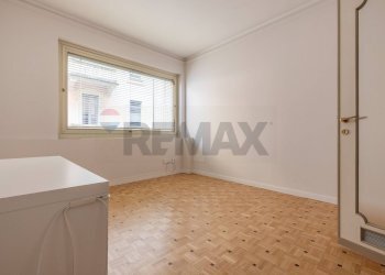 Stanza vuota - Quadrilocale VIA CAVOUR
 
44, Varese - foto 16