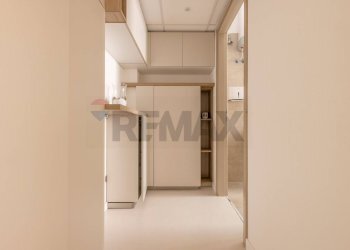 Hall / corridoio - Quadrilocale VIA CAVOUR
 
44, Varese - foto 17