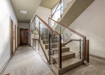 Scale - Quadrilocale VIA CAVOUR
 
44, Varese - foto 22