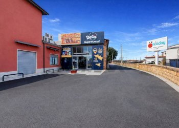 Edificio all\'aperto - Locale Commerciale Via Fontana Matuccia
 
12, Civita Castellana - foto 2