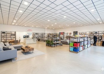 Ricezione / Lobby - Locale Commerciale Via Fontana Matuccia
 
12, Civita Castellana - foto 10