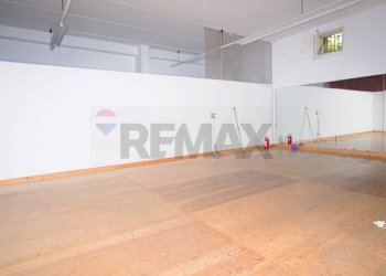 Stanza vuota - Commercial Premises Via Archimede
 
14, Tremestieri Etneo - photo 1