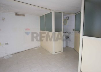Stanza vuota - Commercial Premises Via Archimede
 
14, Tremestieri Etneo - photo 15