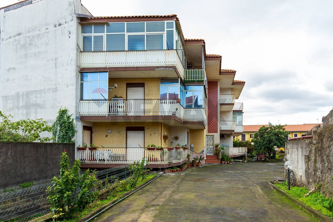 Edificio all\'aperto - Appartamento VIA MARINA
 
80, Fiumefreddo di Sicilia - foto 2