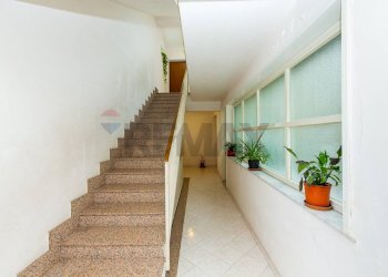 Scale - Appartamento VIA MARINA
 
80, Fiumefreddo di Sicilia - foto 5