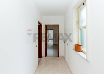 Hall / corridoio - Appartamento VIA MARINA
 
80, Fiumefreddo di Sicilia - foto 7