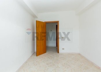 Stanza vuota - Appartamento VIA MARINA
 
80, Fiumefreddo di Sicilia - foto 10