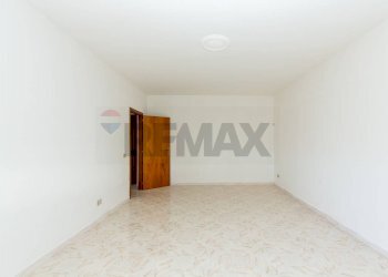 Stanza vuota - Appartamento VIA MARINA
 
80, Fiumefreddo di Sicilia - foto 13