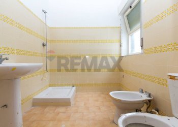 Bagno - Appartamento VIA MARINA
 
80, Fiumefreddo di Sicilia - foto 18