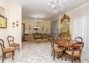 Sala da pranzo - Appartamento Via Androne
 
27, Catania - foto 9