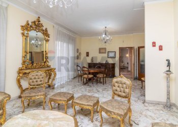 Sala da pranzo - Appartamento Via Androne
 
27, Catania - foto 12