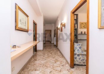 Hall / corridoio - Appartamento Via Androne
 
27, Catania - foto 14