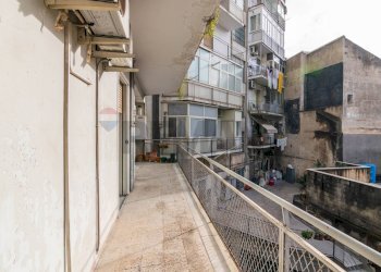 Balcone - Appartamento Via Androne
 
27, Catania - foto 24