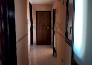 Hall / corridoio - Trilocale via nuoro
 
19, Paterno - foto 2