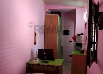 Camera / camera da letto - Trilocale via nuoro
 
19, Paterno - foto 11