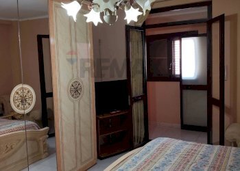 Camera / camera da letto - Trilocale via nuoro
 
19, Paterno - foto 14