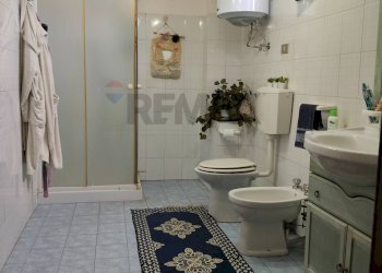 Bagno - Trilocale via nuoro
 
19, Paterno - foto 17