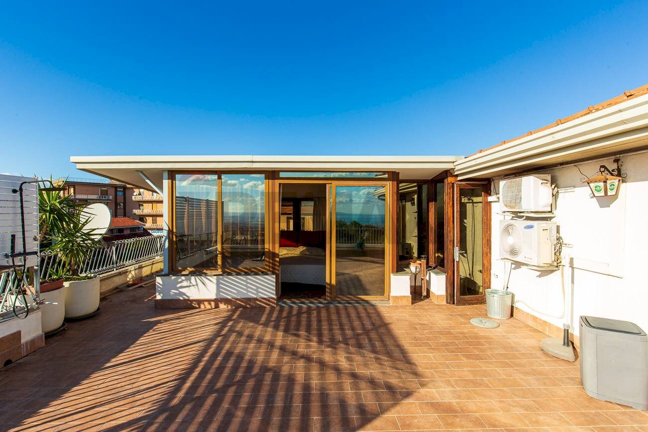 Terrazza - Attico Via San Paolo
 
100, Gravina di Catania - foto 2