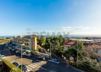 Edificio all\'aperto - Attico Via San Paolo
 
100, Gravina di Catania - foto 24