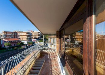 Balcone - Attico Via San Paolo
 
100, Gravina di Catania - foto 27