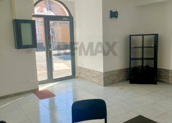 Ricezione / Lobby - Locale Commerciale Via Etnea
 
495, Catania - foto 5