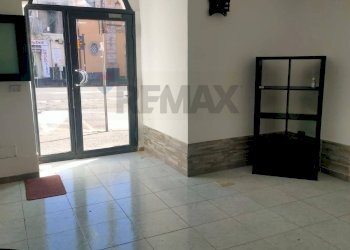 Ricezione / Lobby - Locale Commerciale Via Etnea
 
495, Catania - foto 10