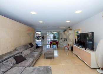 Soggiorno - Villa a Schiera via carnazza
 
34, Tremestieri Etneo - foto 7