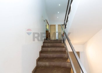 Scale - Villa a Schiera via carnazza
 
34, Tremestieri Etneo - foto 20