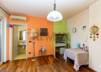 Camera / camera da letto - Villa a Schiera via carnazza
 
34, Tremestieri Etneo - foto 31