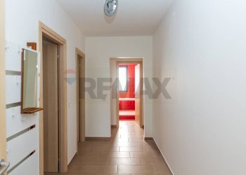 Hall / corridoio - Casa semi indipendente Via Sacerdote Messina
 
10, Aci Sant'Antonio - foto 12