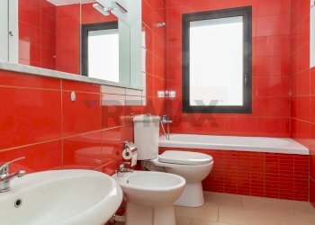 Bagno - Casa semi indipendente Via Sacerdote Messina
 
10, Aci Sant'Antonio - foto 23