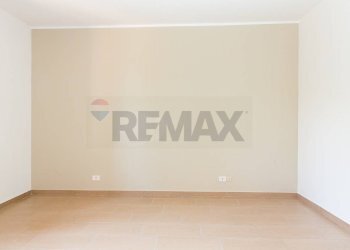 Stanza vuota - Casa semi indipendente Via Sacerdote Messina
 
10, Aci Sant'Antonio - foto 27