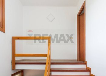 Scale - Casa semi indipendente Via Sacerdote Messina
 
10, Aci Sant'Antonio - foto 41