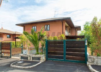 Casa all\'aperto - Casa semi indipendente Via Sacerdote Messina
 
10, Aci Sant'Antonio - foto 61